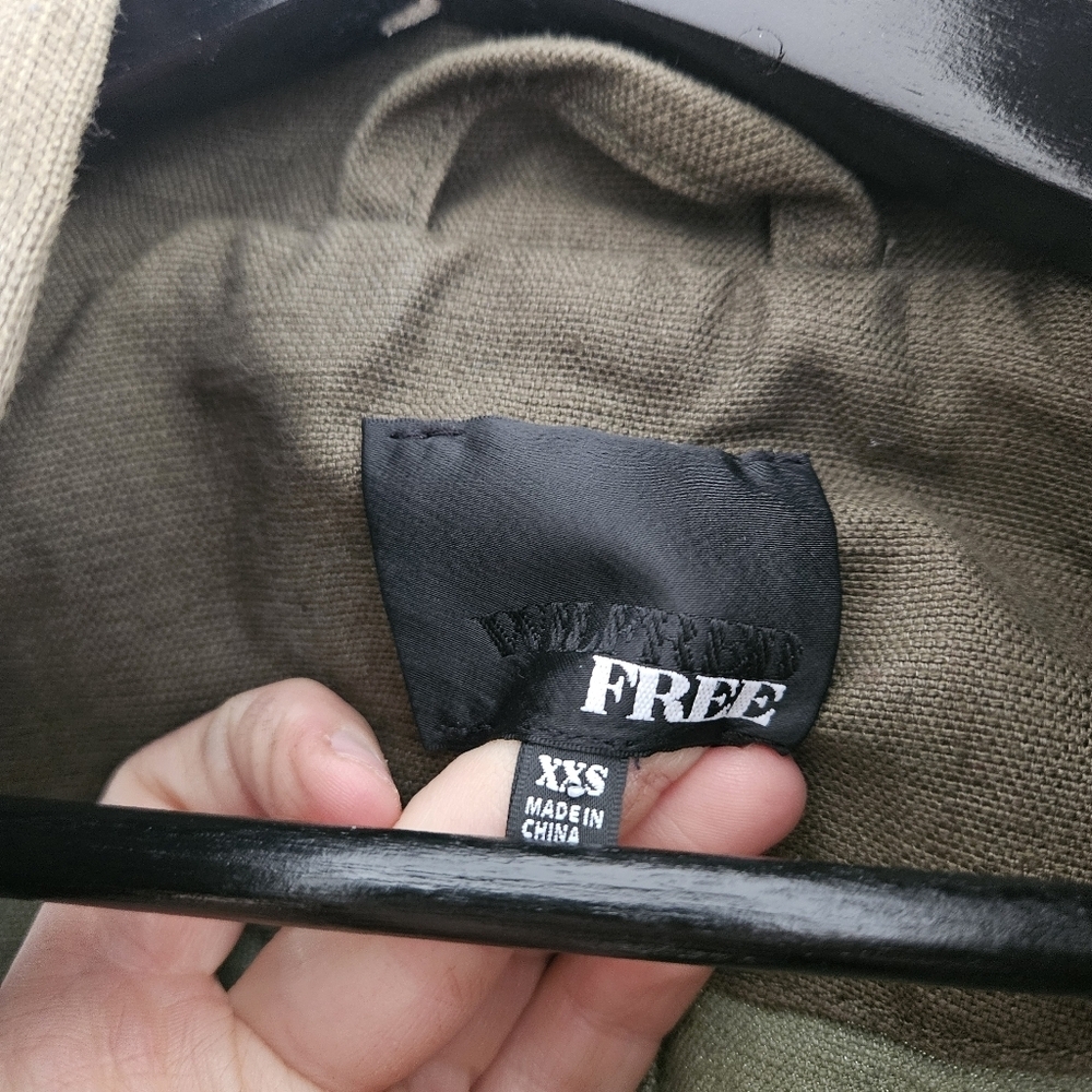 Aritzia Wilfred Free Army Green Linen Vest Small Oversized - Picture 2 of 6